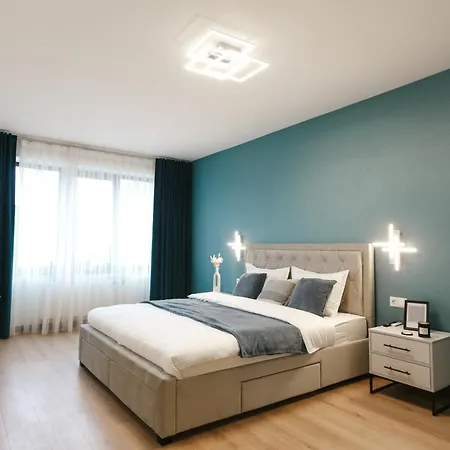 Charming, Spacious And Luxurious 2br In Center - Grandstay Chisinau